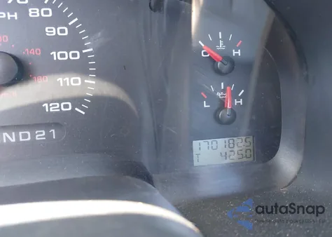 2004 Ford F-150 Stx/Xl/Xlt z USA, uszkodzony, nr VIN 1FTRF12W44NC40836